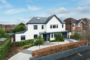 1, Southfields, East Molesey KT8 0BP