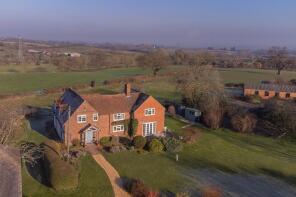 Pear Trees Farm, Jennett Tree Lane, Callow End WR2 4UD