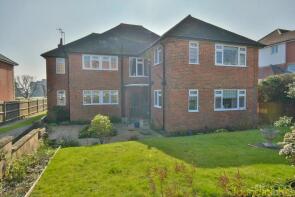 Flat 4, Cranleigh Court, Cooden Drive, Bexhill TN39 3DB
