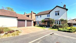 18, Mutton Oaks, Binfield, Bracknell RG12 8LZ