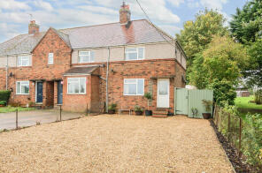 42, School Road, Towcester NN12 8NN