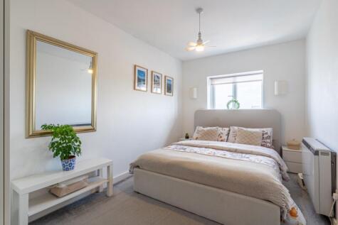 Crawley Court, West Street, Gravesend, Kent, DA11 0BE