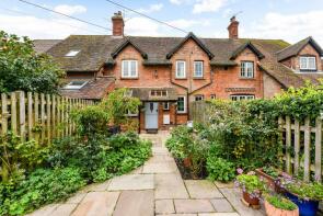 2, Manor Farm Cottages, Worldham Hill, East Worldham, Alton GU34 3AZ