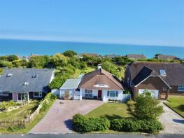 Chatsworth, Fyrsway, Hastings TN35 4BG