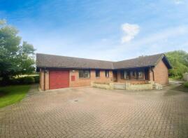 Oakley, York Road, Skipwith YO8 5SF