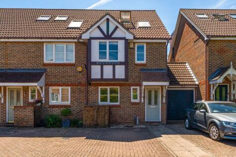 Camel Grove, Kingston Upon Thames, KT2
