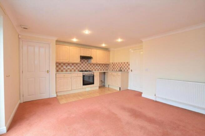 LIVING / DINING KITCHEN