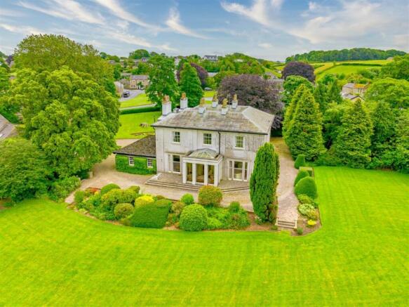Hall Garth
