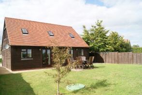 Leadon View Barn, Road From Junction With Gloucester Road To Wedderburn Bridge, Newent GL18 1HH