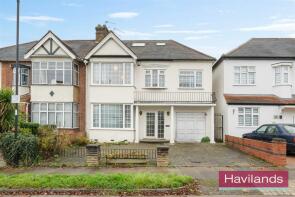 4, Landra Gardens, London N21 1RT