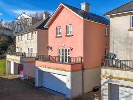 31, Watch House Place, Bristol BS20 7AU