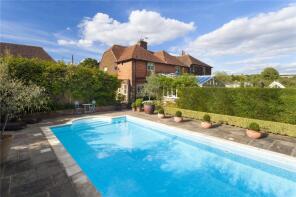 Masons Farm, Headcorn Road, Maidstone ME17 2AP