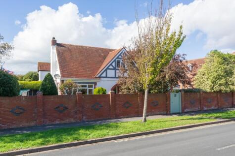 Milvil Road, Lee-on-the-Solent, Hampshire, PO13