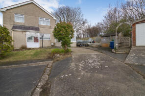 8, Y Bryn, Bontnewydd, Caernarfon LL55 2UN