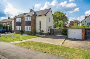 2, Pascomb Road, Dunstable LU6 1EQ