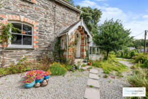 Rose Cottage, A389 Between Tregonna Hill And St Issey Hill, Little Petherick, Wadebridge PL27 7QT