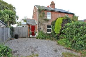 1, Red Cottages, Middle Road, Lymington SO41 6FX