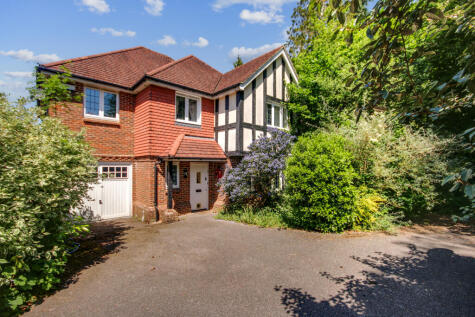 Rowplatt Close, Felbridge, Surrey