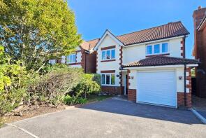 18, Tiger Moth Close, Lee-on-the-solent PO13 8FU