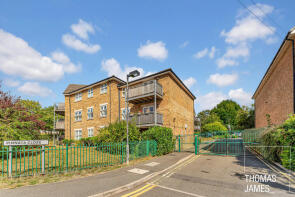 9, Pinnata Close, Enfield EN2 0EG