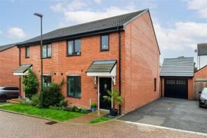 4, Hawthorn Lane, Haywards Heath RH16 2GN