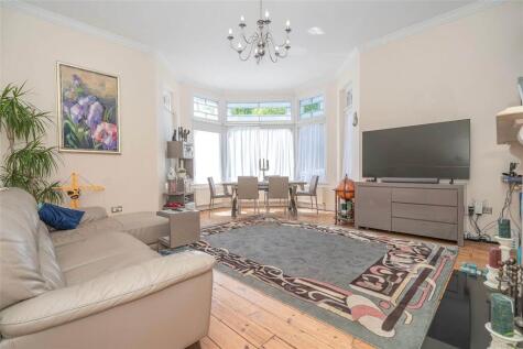 Tetherdown, London, N10