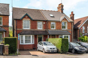 Hill View, Grayswood Road, Grayswood, Haslemere GU27 2DE