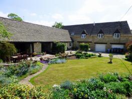 Cooks Farm Barn, Lechlade Road, Lechlade GL7 3LF