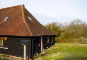 Hammes Farm, Washington Road, Steyning BN44 3DA