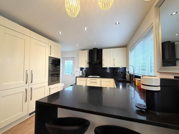 Kitchen/Dining Ar...