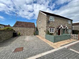 5, Chapel Court, Mildmay Drive, Queen Camel, Yeovil BA22 7LU