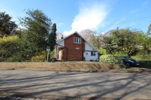 Burnside, High Street, Lois Weedon, Weedon Lois NN12 8PL
