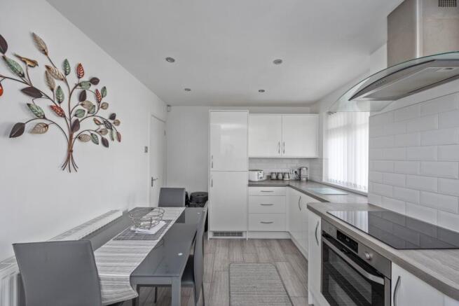 31 Dalton Road-12