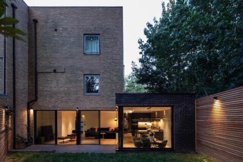 Savoy Mews, Clapham, London, SW9