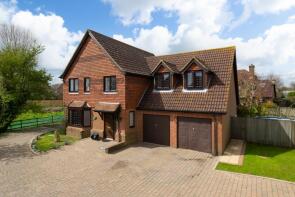 1, Homelands Close, Ashford TN25 6BP