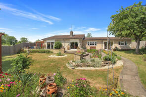 34 Bereburne, Dursley Road, Westbury BA13 4LG