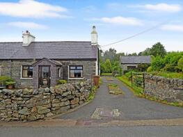 9, Tan Y Bwlch, Bangor LL57 4DX