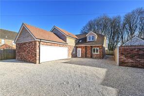 Doe House, Nyton Road, Westergate PO20 3US