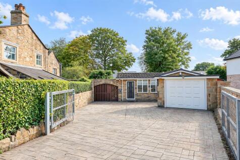 21 Overhall Park, Mirfield