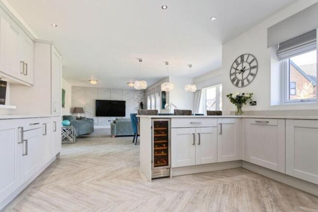 Kitchen/family