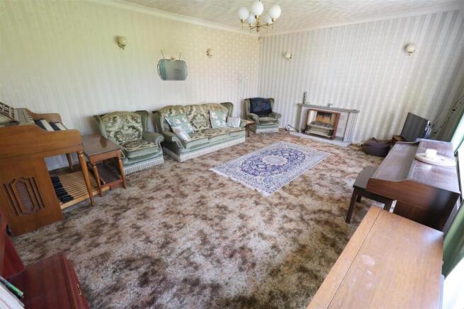 LV Sitting Room.JPG