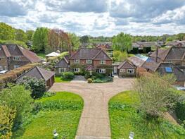 Pipers, Weedon Hill, Hyde Heath HP6 5RN