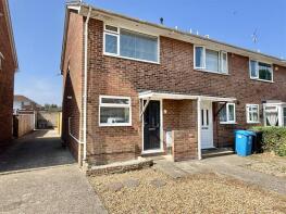 51, Hewitt Road, Poole BH15 4QB
