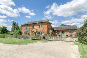 2 Honeysuckle Cottage, The Green, Buckingham MK18 4LD