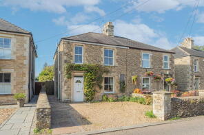 12, Northfield Road, Tetbury GL8 8HB
