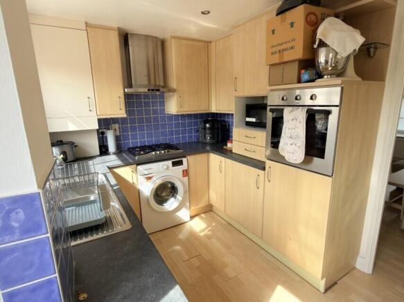 Kitchen Pic 1