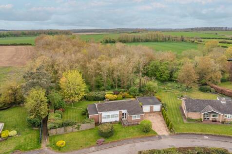 Blacksmiths Close, Abbotsley, St Neots, PE19