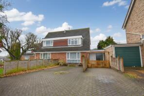 52, Gainsborough Rise, Bedford MK41 7NS