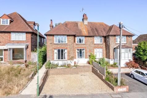 Station Road, Henfield, BN5