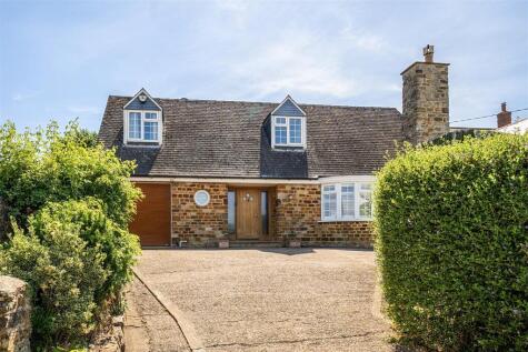 The Crescent, Pattishall, NN12